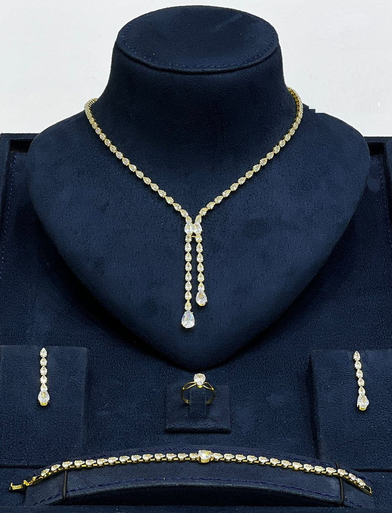 Elegant Teardrop Crystal Jewelry Set